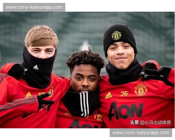 蓝月亮与红魔的百年恩怨：曼彻斯特德比的激情与传奇